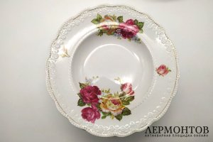 Сервиз столовый Розы на 6 персон. Российская империя, фабрика Кузнецова, 1889-1917