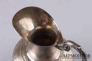 Молочник  Chauchefoin в технике гильоше. Серебро 950 пробы. Франция, конец XIX века