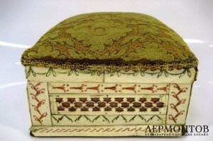 Декоративная шкатулка. Кость, дерево, шитье. Российская Империя.