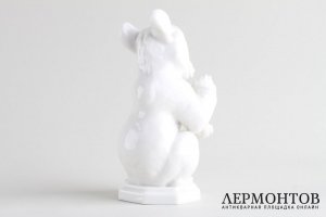 Статуэтка Медвежонок. Фарфор. Германия, фабрика Allach, Theodor Karner, 1938-39