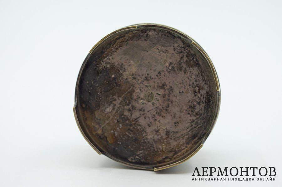 Ушат в русском стиле. Россия, фирма Norblin  Co, 1890 - 1914 гг. Бронза.