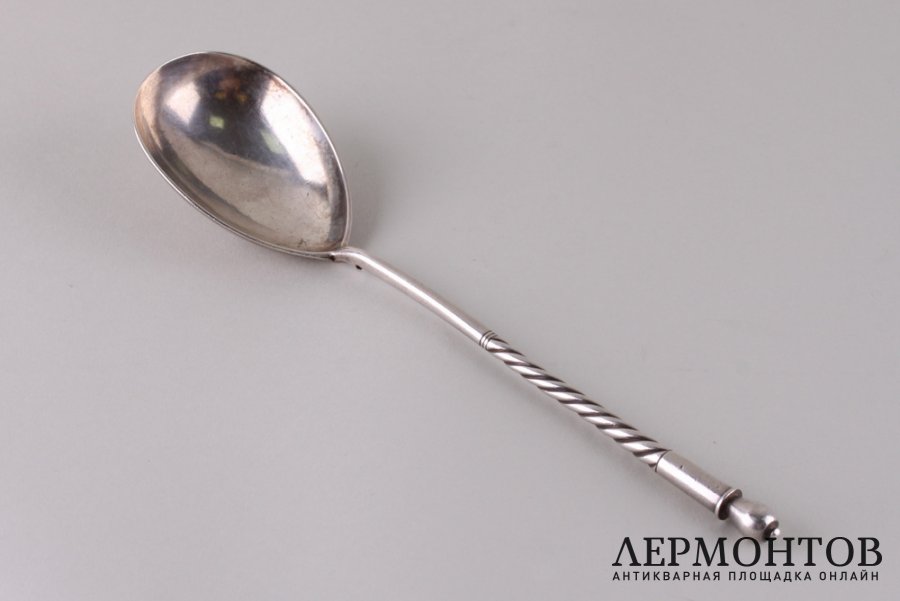 Сервировочна ложка с витой ручкой Приятный аппетит.  Россия, Москва, 1899-1908 гг.