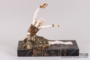 Скульптура в стиле Ар Деко Танцовщица с бубном. Франция, Париж, 1920-30-е гг.