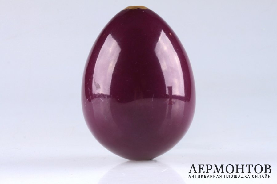 Пасхальное яйцо Ребекка у колодца. Россия, ИФЗ, 1850-1860 гг. Фарфор, роспись. Экспер