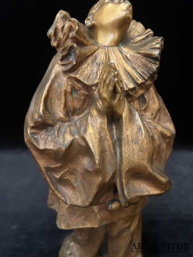 Скульптура Пьеро. Франция, Lucien Alliot, 1920-30-е гг. Бронза, золотистый лак.
