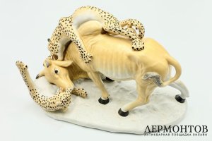 Статуэтка Охота на быка. Зап. Европа, третья четверть 20 века. Фарфор, роспись.