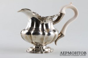 Молочник. Серебро 84 пробы, кость. Российская империя, Москва, 1843-45.