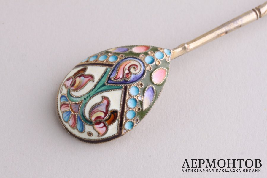 Ложка чайная. Серебро 84, эмаль золочение. 11 артель. Россия, до 1917 г.