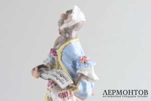 Статуэтка Певица из серии Обезьянний оркестр. Фарфор. Мейсенская мануфактура, 1934-45