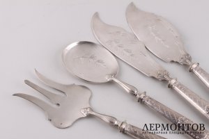 Крупный сервировочный набор из 4-х приборов. Франция, нач. 20 века. Серебро 950 пробы