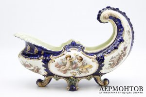 Ваза Рог изобилия. Австрия, 1900-1920е. Фаянс, роспись по деколи.