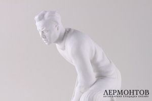 Статуэтка Хоккеист. Чехия, мануфактура Royal Dux, 2000-е гг. 