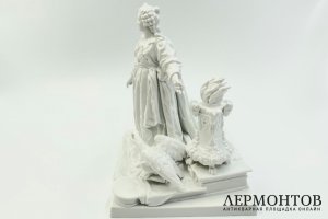 Статуэтка Императрица Екатерина II. Зап. Европа, А. Марсеру, рубеж 19-20 вв. Фарфор. 
