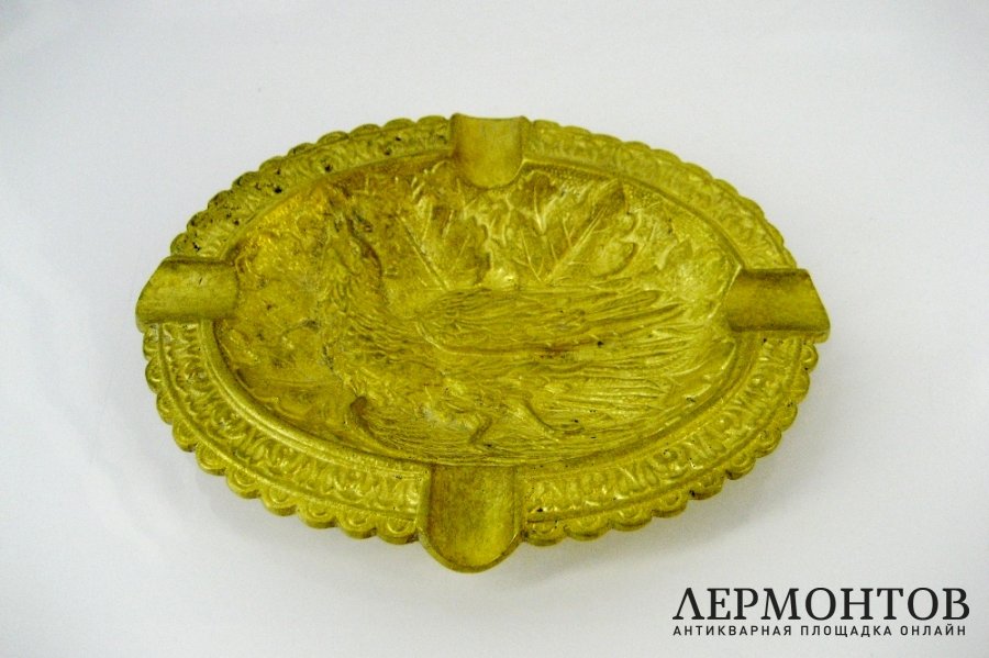 Пепельница. Бронза, золочение. Европа, XIX век.