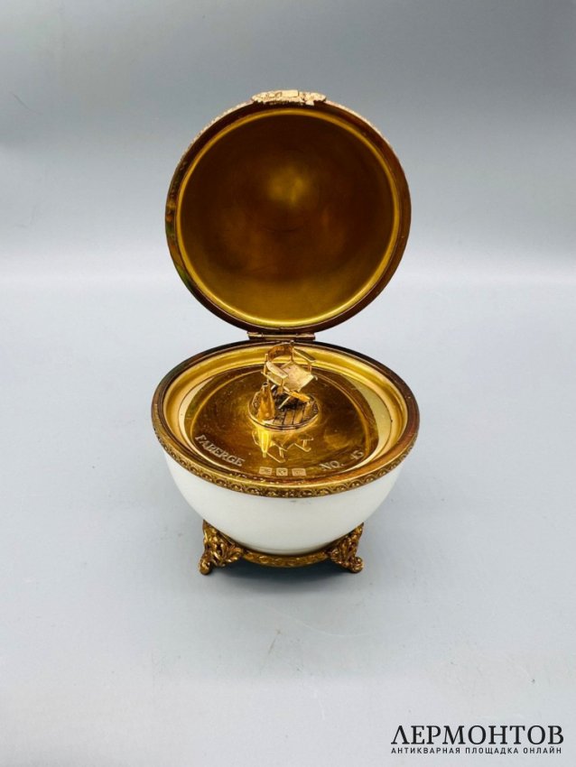 Пасхальное яйцо «Режиссёру». Серебро 925 пробы, фарфор, Faberge, Франция