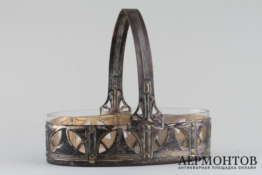 Конфетница со стеклянной вставкой. Серебрение. Модерн. Германия, WMF, 1903-1910