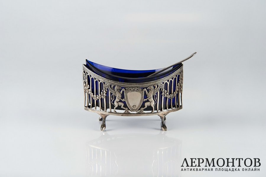 Солонка. Серебро 950 пробы, кобальтовое стекло. Франция, XIX.