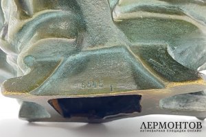 Скульптура Дама на кресле. Австрия, Вена, Goldscheider, конец 19 в. Бронза, алебастр.