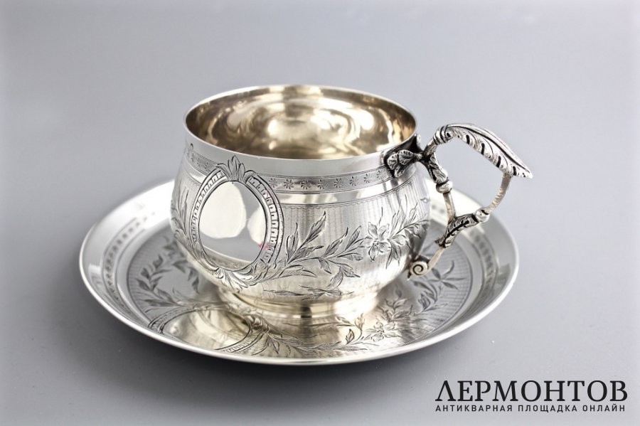 Чайная пара. P. Tonnelier. Серебро 950 пробы. Гильоше, гравировка. Франция, XIX в.