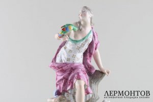 Статуэтка. Фигура Аллегория осязания из серии Пять чувств. Германия.