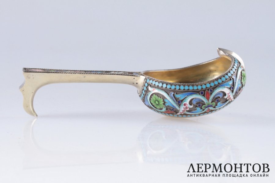 Ковш. Модерн. Россия, мастер НС, 1899-1908 гг. Серебро 84, эмаль по скани.