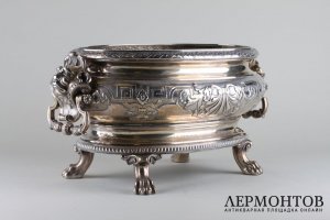 Ваза на подставке. Центрпис. Серебро 826 пробы. Michelsen. Дания.