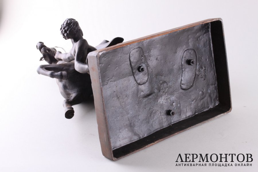 Конь с упавшим всадником. П.К. Клодт. Чугун. СССР, Касли, 1958