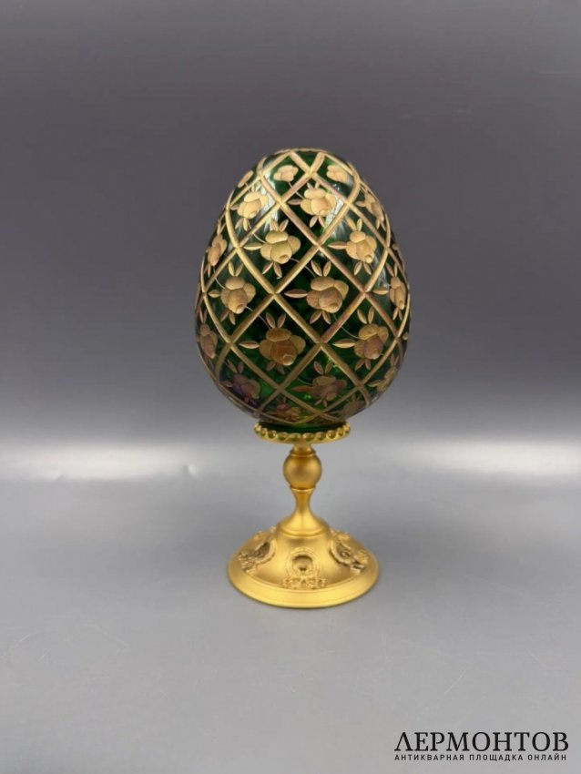 Яйцо «Rose Trellis». Бронза, хрусталь, золочение, House of Fabergé