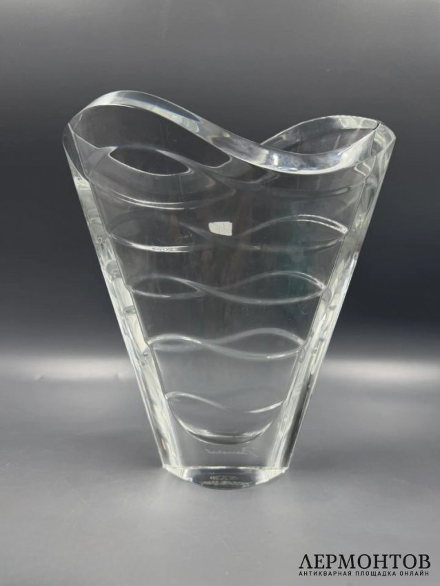 Ваза «Wave». Хрусталь, Baccarat, дизайнер Thomas Bastide, Франция
