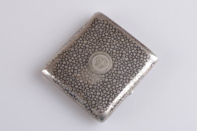 Портсигар Г. Клингерт. Серебро 84. Российская империя