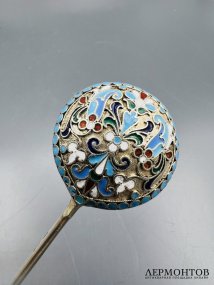 Ложка для мёда. Серебро 84 пробы, эмаль по скани, В. Андреев, Россия, 1880-е годы