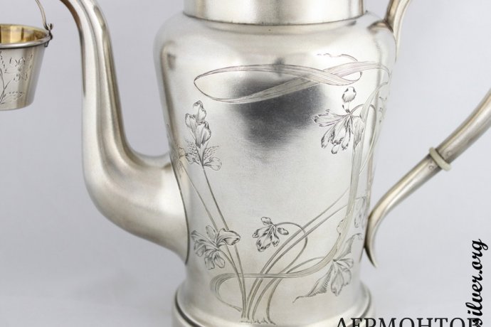 Чайник Art Nouveau. Серебро 84. Россия