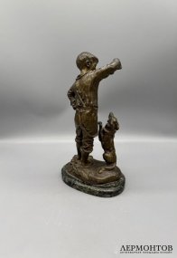 Скульптура «Мальчик играет с собакой». Бронза, автор модели D. Grisard, Франция, конец 19 века