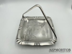 Парные сухарницы с пейзажами. Россия, 1900-е гг. Серебро 84 пробы.