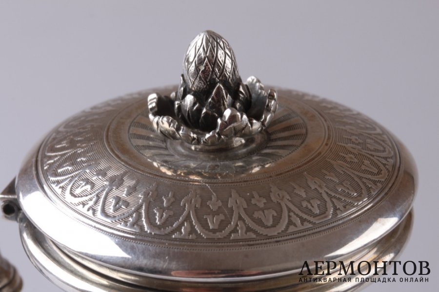 Кофейник в стиле ампир. Debain et Flamant. Серебро 950 пробы. Франция