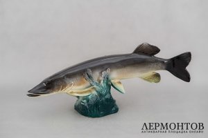 Статуэтка щука. Фаянс. Чехословакия, середина ХХ века.