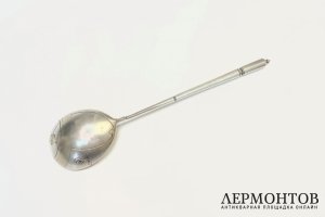 Ложка для меда и варенья в стиле Модерн. Россия, нач. 20 в. Серебро 84 пробы.