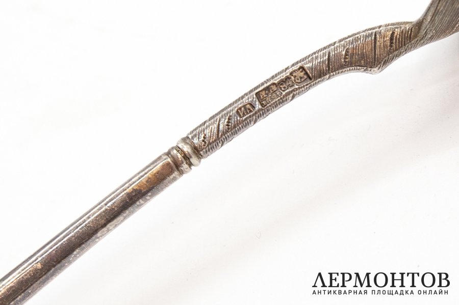 Ложка в русской технике Лыко. Российская Империя, мастер И. Алексеев, 1891 г. 