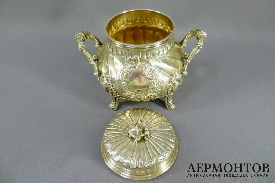 Чайно-кофейный сервиз. Серебро 950 пробы. Франция, XIX век.