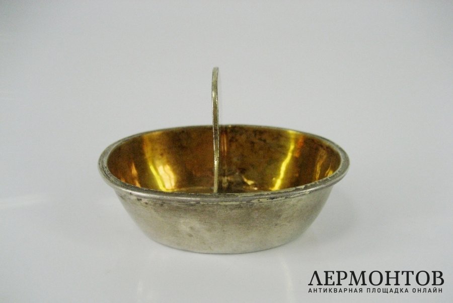 Солонка. Серебро 84 пробы. Российская империя, 1851 год.