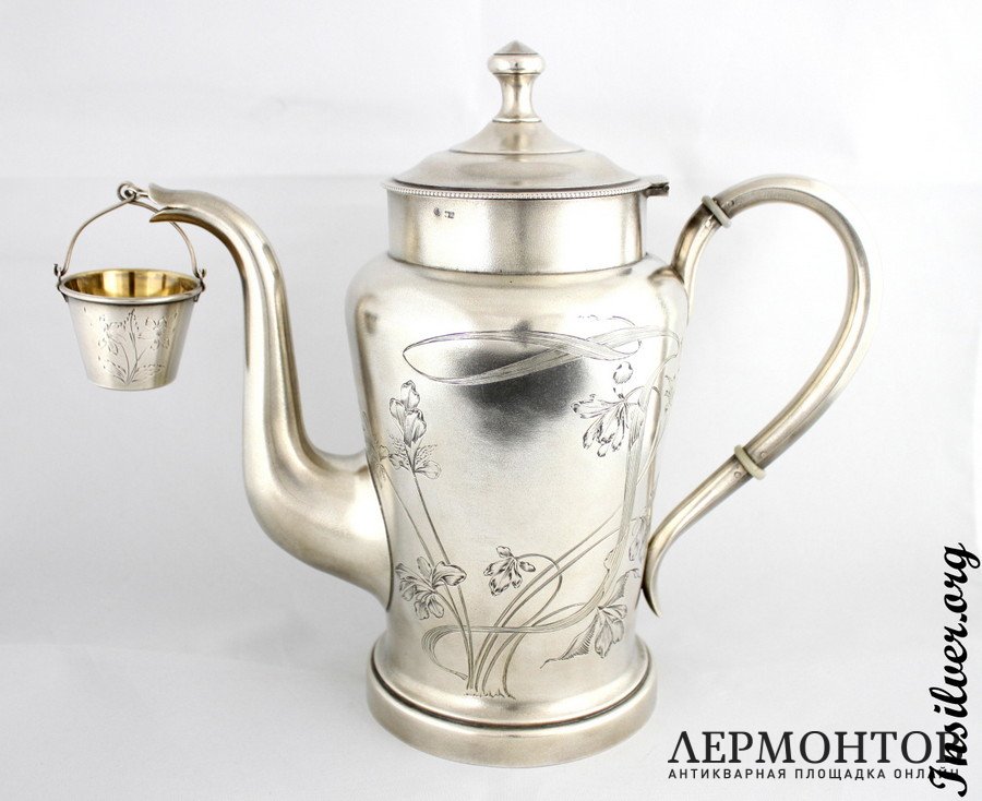 Чайник Art Nouveau. Серебро 84. Россия