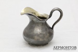 Молочник в классическом стиле. П. Овчинников. Серебро 84 пробы. Россия, 1871 год.
