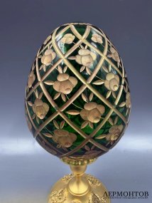 Яйцо «Rose Trellis». Бронза, хрусталь, золочение, House of Fabergé