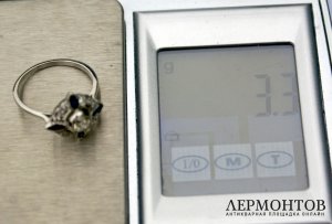 Золотое кольцо с сапфирами и бриллиантами, 750 проба