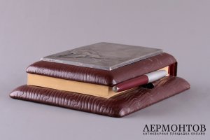 Блокнот настольный с ручкой. Серебро 875. СССР, 1927-1955 гг.