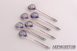 Комплект кофейных ложек. Антип Кузьмичев. Серебро 88 пробы, эмаль. Россия, XIX в.