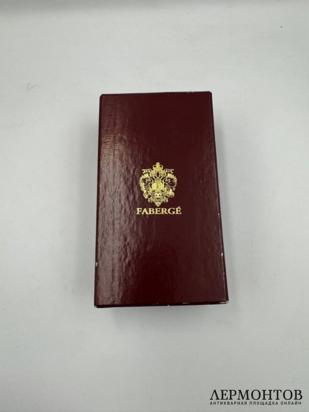 Пробка для бутылки «Сосновая шишка». Хрусталь, металл, Faberge, Германия, 1990-е годы
