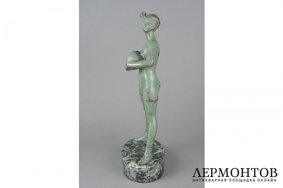 Скульптура Волейболистка. Австрия, Вена, автор Бруно Зак, 1920-1930-е гг. Бронза.