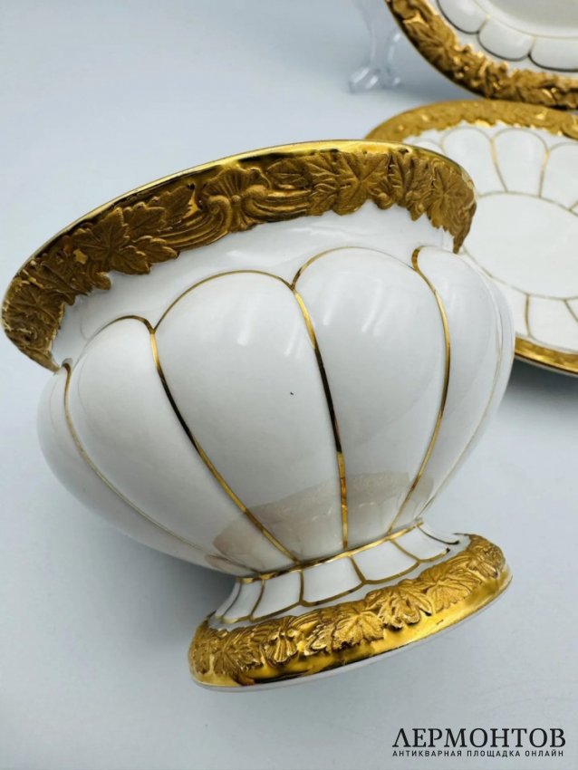 Чайное трио «X-форма» с золотом. Фарфор, Meissen, Германия, 20 век