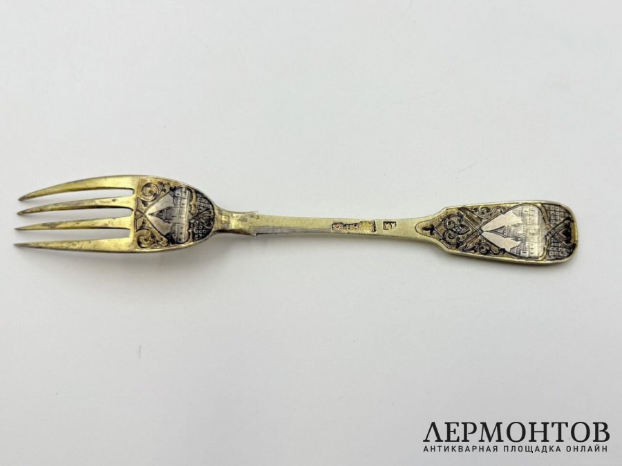 Вилка с черневым декором. Россия, 1870 г. Серебро 84 пробы.